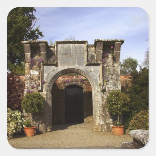 Ierland, de ommuurde tuin van Dromoland Castle Vierkante Sticker (Voorkant)