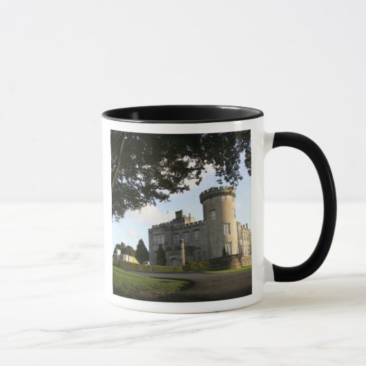 Ierland, de zij-ingang van Dromoland Castle. Mok (Rechts)