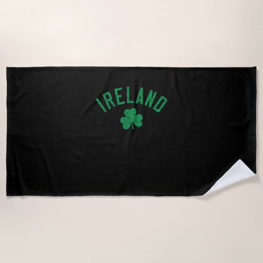 Ierland Gebogen tekst Shamrock Distressed Green Pr Strandlaken (Voorkant)