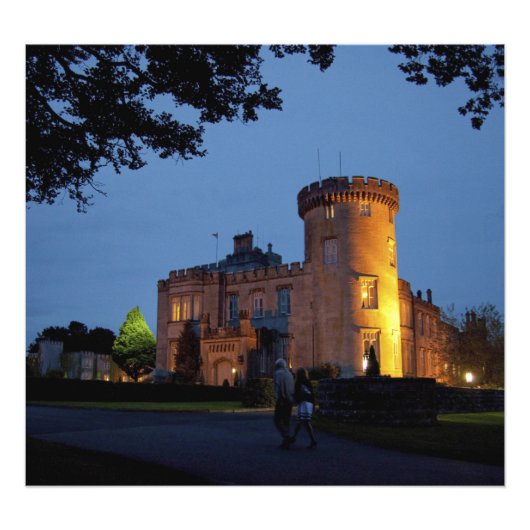 Ierland, het Dromoland Castle verlicht in de schem Foto Afdruk (Voorkant)