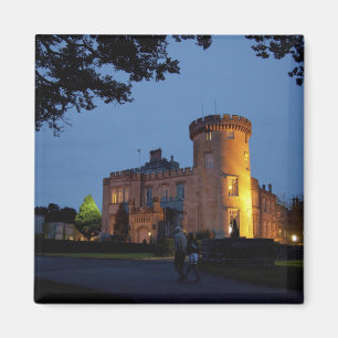 Ierland, het Dromoland Castle verlicht in de schem Magneet