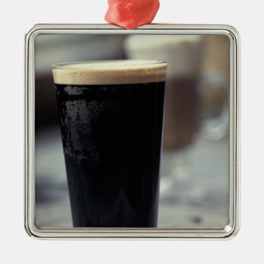 Ierland. Pint stout. Metalen Ornament (Voorkant)