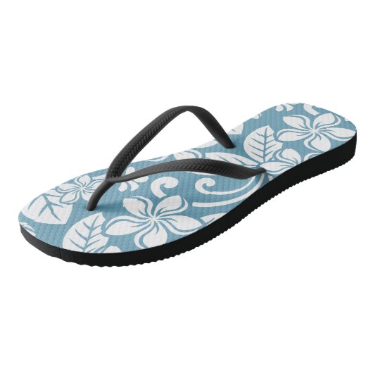 IERLAND PLUMERIA (SLATE BLUE) Paar Teenslippers (Schuin)