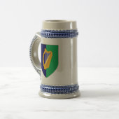 Ierland Stein - Harp op Blue & Green Shield Bierpul (Voorkant links)