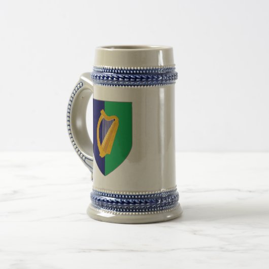Ierland Stein - Harp op Blue & Green Shield Bierpul (Voorkant links)