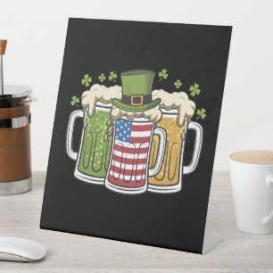 Iers Bier Ierland VS Amerikaanse Vlag St. Patrick' Reclamebord Met Voetstuk
