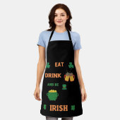 Iers eet en drink bier schort (Gedragen)