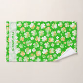 Iers groen/wit/Oranje Random Shamrocks Patroon Bad Handdoek (Handdoek)