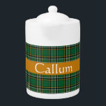Iers Nationaal Tartan Aangepast Theepot<br><div class="desc">Met deze theepot met het Ierse National tartan-patroon vieren we jullie liefde voor alles wat Ierland doet vieren. Personaliseer met naam of verwelkom bericht op de middentekstband</div>