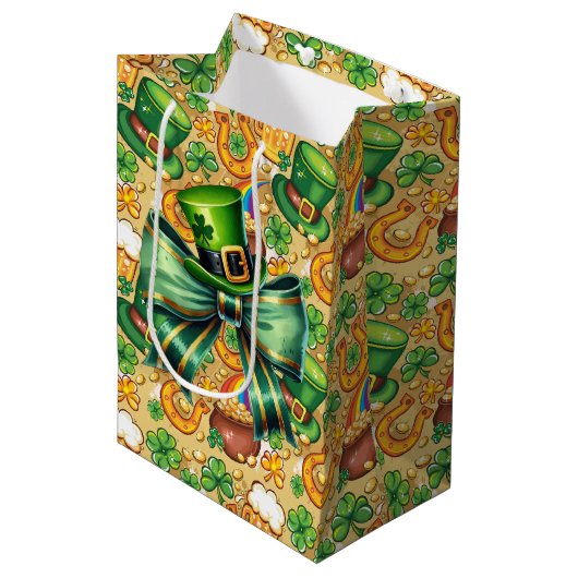 Iers Pet en munten Medium Cadeauzakje (Voorkant Gekanteld)