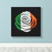 Iers Roos Vlag op zwart Canvas Afdruk (Insitu (Houten vloer))