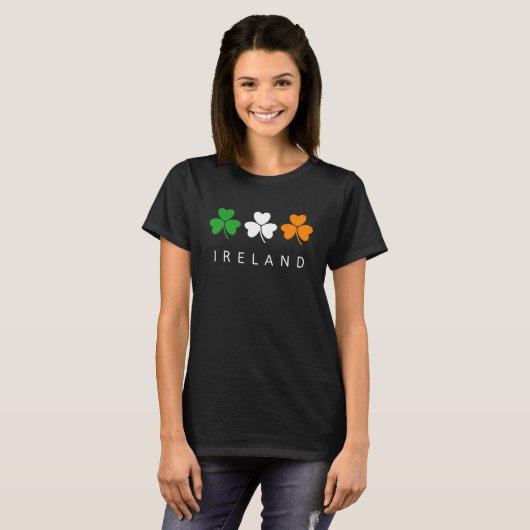 Iers Triple Shamrock Minimalistisch Embleem van Ir T-shirt (Voorkant volledig)