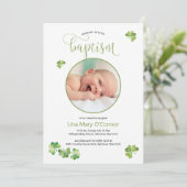 Ierse Baby foto doop met groene shamrocks Bedankkaart (Staand voorkant)
