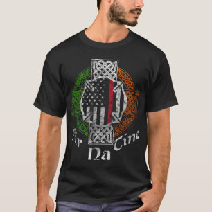 Ierse brandweerman met rode lijn na Tine Celtic T-shirt