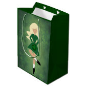 Ierse danser met blond haar | Green Clovers Dance Medium Cadeauzakje (Achterkant Gekanteld)