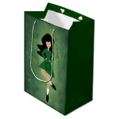 Ierse danser met zwarte haarklop | Green Clovers D Medium Cadeauzakje (Voorkant Gekanteld)