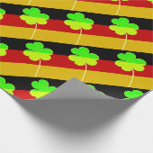 Ierse Duitse vlag Shamrock Clover St. Patrick Fun Cadeaupapier (Hoek)