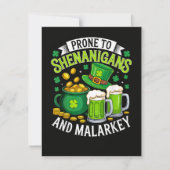 Ierse kabouter St. Patrick vatbaar voor kattenkwaa Feestdagenkaart (Voorkant)