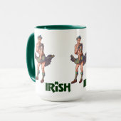 Ierse Koffie Risqué Kilt Cadeau Mok (Voorkant links)