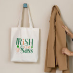 Ierse Lass vol met Sass Funny St Patrick's Day Tote Bag<br><div class="desc">Ierse les vol met Sass Funny St Patrick's Day. Als je een Ierse les vol sass? Dan is dit grappige St. Patrick's Day ontwerp perfect voor jou! Het enige wat draag om het land van de prechauns te vieren op St. Patrick's Day. Groen en sinaasappel.</div>