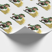 Ierse Leprechaun Gooit Lucky Cookies Grappig  Cadeaupapier (Hoek)