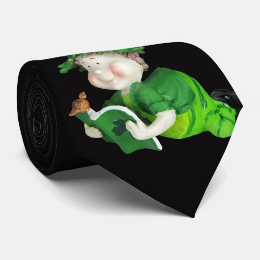 Ierse leprechaun met boek stropdas (Opgerold)