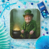 Ierse Leprechaun met een Pot met Goud Papieren Bordje (Feest)