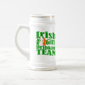 Ierse meisjes drink team bierpul (Links)