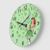 Ierse Pin-Up met Liefde voor Bier Grote Klok (Hoek)