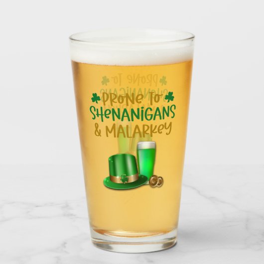 Ierse Prone aan Shenanigans Glas (Voorkant gevuld)