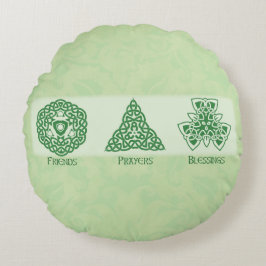 Ierse religieuze vrienden gebeden en zegeningen rond kussen