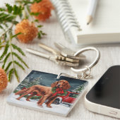 Ierse rode setter hond in sneeuw Kerstmis Sleutelhanger (Voorkant Rechts)