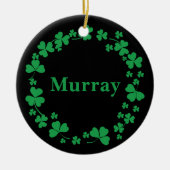 Ierse Shamrock Custom Name Modern Wreath Keramisch Ornament (Voorkant)