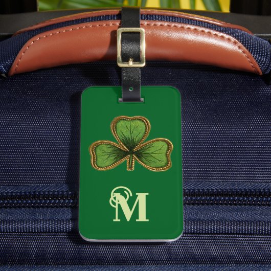 Ierse Shamrock en Green St Patrick's Day Monogram Bagagelabel (Voorkant Insitu 2)