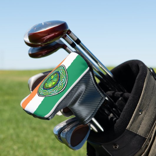 Ierse shamrock golfheadcover (Insitu)