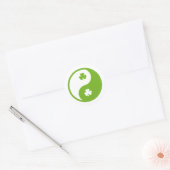 ierse shamrock ying and yang ronde sticker (Envelop)