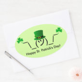 Ierse Smugshrug Holding Shamrocks Ovale Sticker (Envelop)