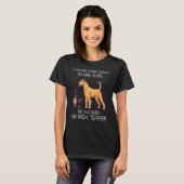 Ierse Terrier and Wine Funny Dog Fits T-shirt (Voorkant volledig)