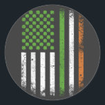 Ierse vlag Ierland vlag Ronde Sticker<br><div class="desc">Irish American Flag Ireland Flag for St Patricks day Group Family Matching Design Gift Classic ronde Stickers Classic Collectie.</div>