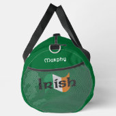 Ierse vlag met Keltisch lettertype Gepersonaliseer Plunjezak (Rechts)