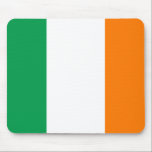 Ierse vlag muismat<br><div class="desc">U zult van dit schattige Ierse vlagontwerp houden van FlagWare; Ierland! Geweldig voor cadeautjes! We bieden aangepaste hoesjes, sleeves en skins voor veel elektronica en smartphones zoals iPhone, iPod, iPad, Blackberry en Samsung Galaxy S. Zoek op onze site naar cadeauideeën zoals kussens, riemsluitingen, klokken, stropdassen en petten. Éire bratach; Gaeilge...</div>