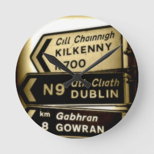 Ierse wegmarkeringen ronde klok