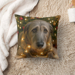 Ierse Wolfshond in de Kerstverlichting Verward Kussen