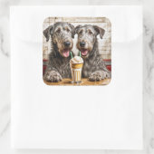 Ierse wolfshonden met ijs soda vierkante sticker (Tas)