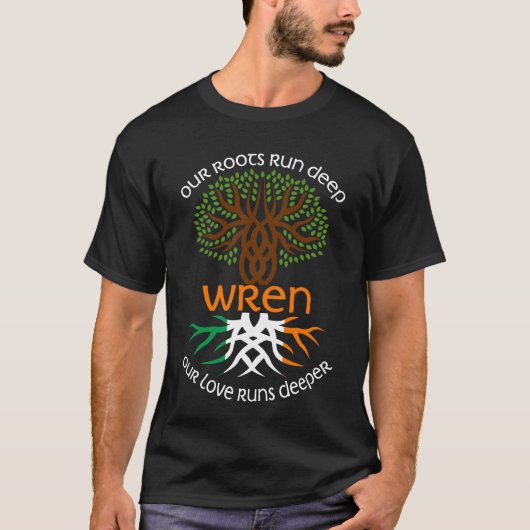 Ierse WREN Familienaam Onze liefde werkt dieper T-shirt (Voorkant)