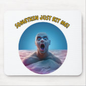 Iets beet me gewoon! muismat (Voorkant)