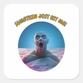 Iets beet me gewoon! vierkante sticker