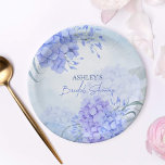 Iets blauw hortensia als elegant vrijgezellenfeest papieren bordje<br><div class="desc">Iets blauw hortensia als elegant vrijgezellenfeesten servies gepersonaliseerde papieren borden.</div>