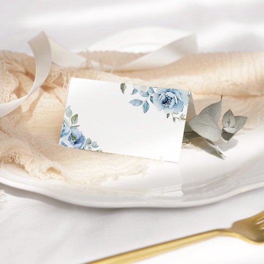 Iets blauw voordat ik stoffige blauwe bloemen doe plaatskaartje