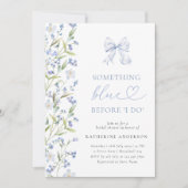 Iets blauwe bloemenbruids douche uitnodiging (Voorkant)